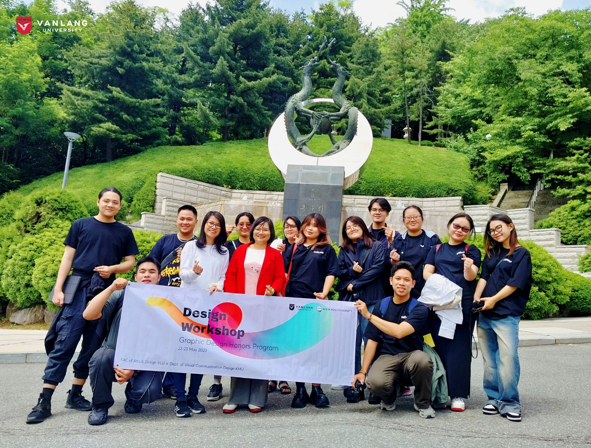 Sinh viên Mỹ thuật Văn Lang trải nghiệm nghiên cứu xu hướng thiết kế tại Hàn Quốc